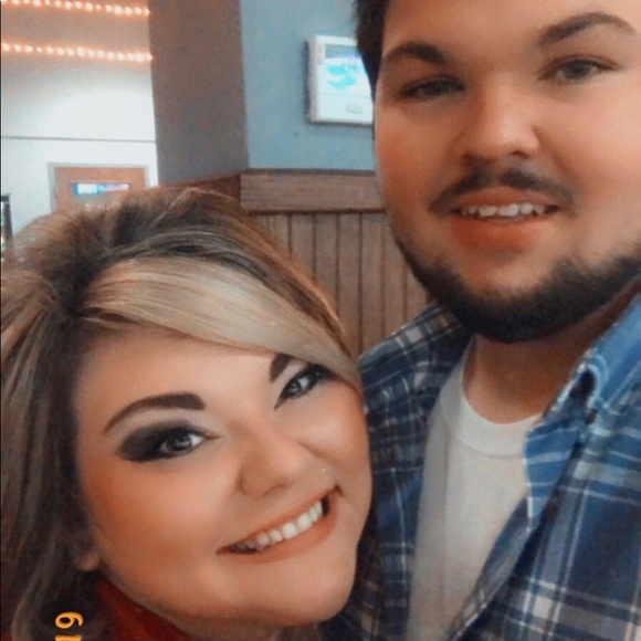 Meet your Posher, Amy - Picture 2 of 7